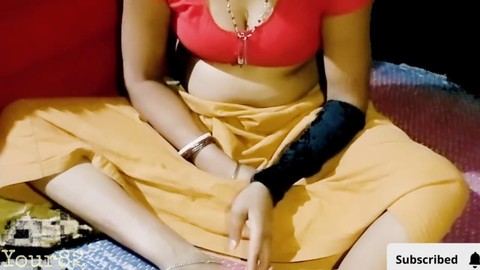 La tante indienne s'occupe lors de sa nuit de noces